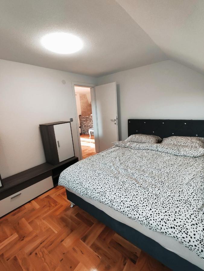 Apartman-Vikendica Mihajlovic Баня Лука Екстериор снимка